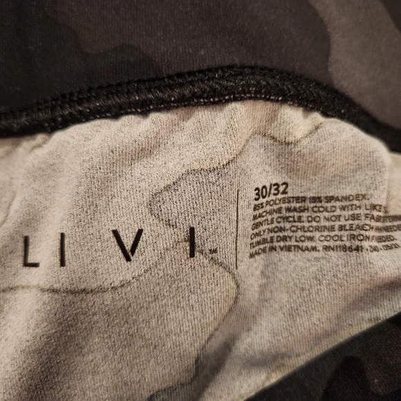 Livi Active Grey/Black 7/8 Length Legging - Picture 3 of 6